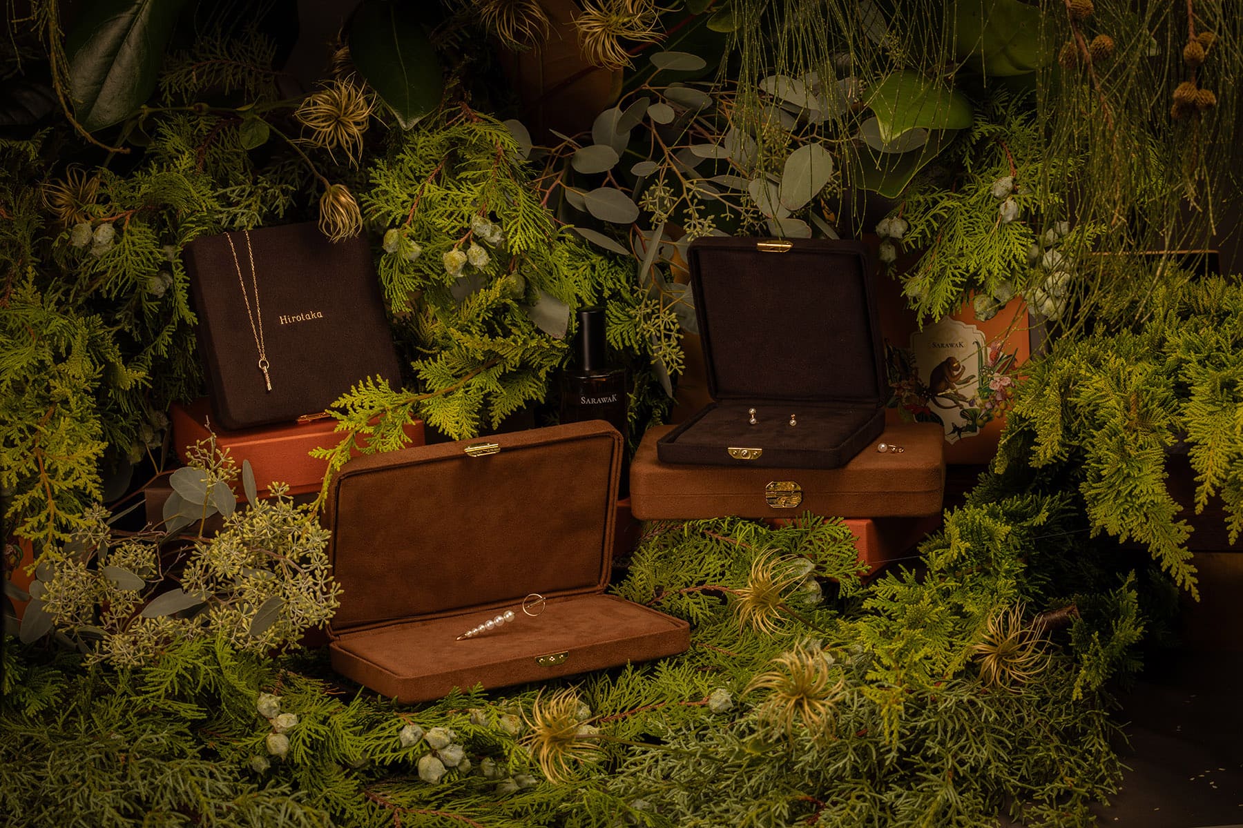 2025 LIMITED EDITION HOLIDAY GIFT SET