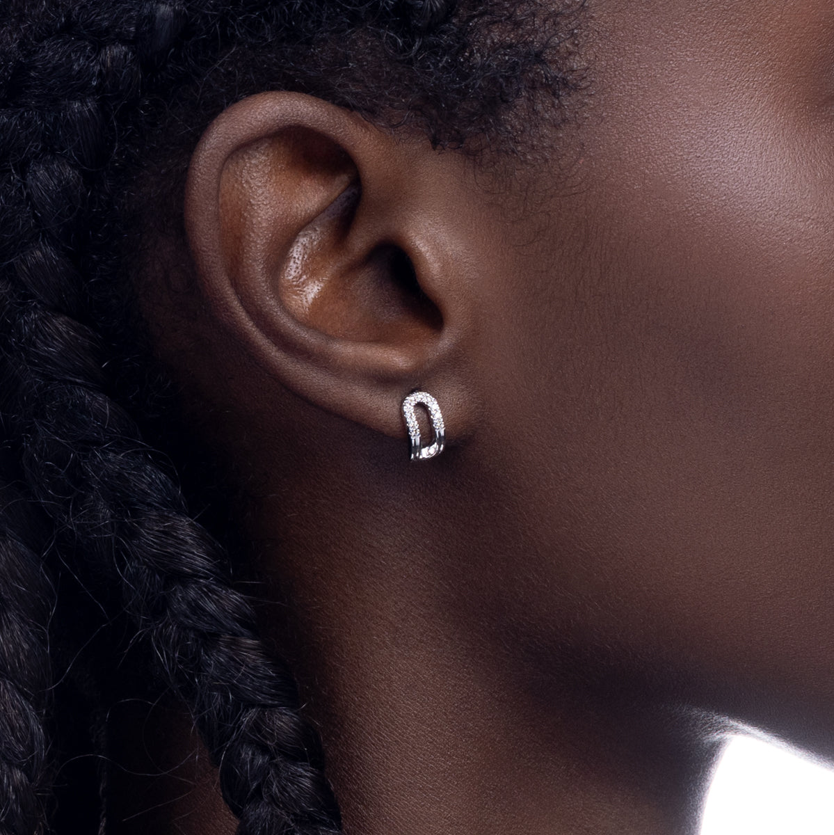 BELUGA Oblong Diamond Earring