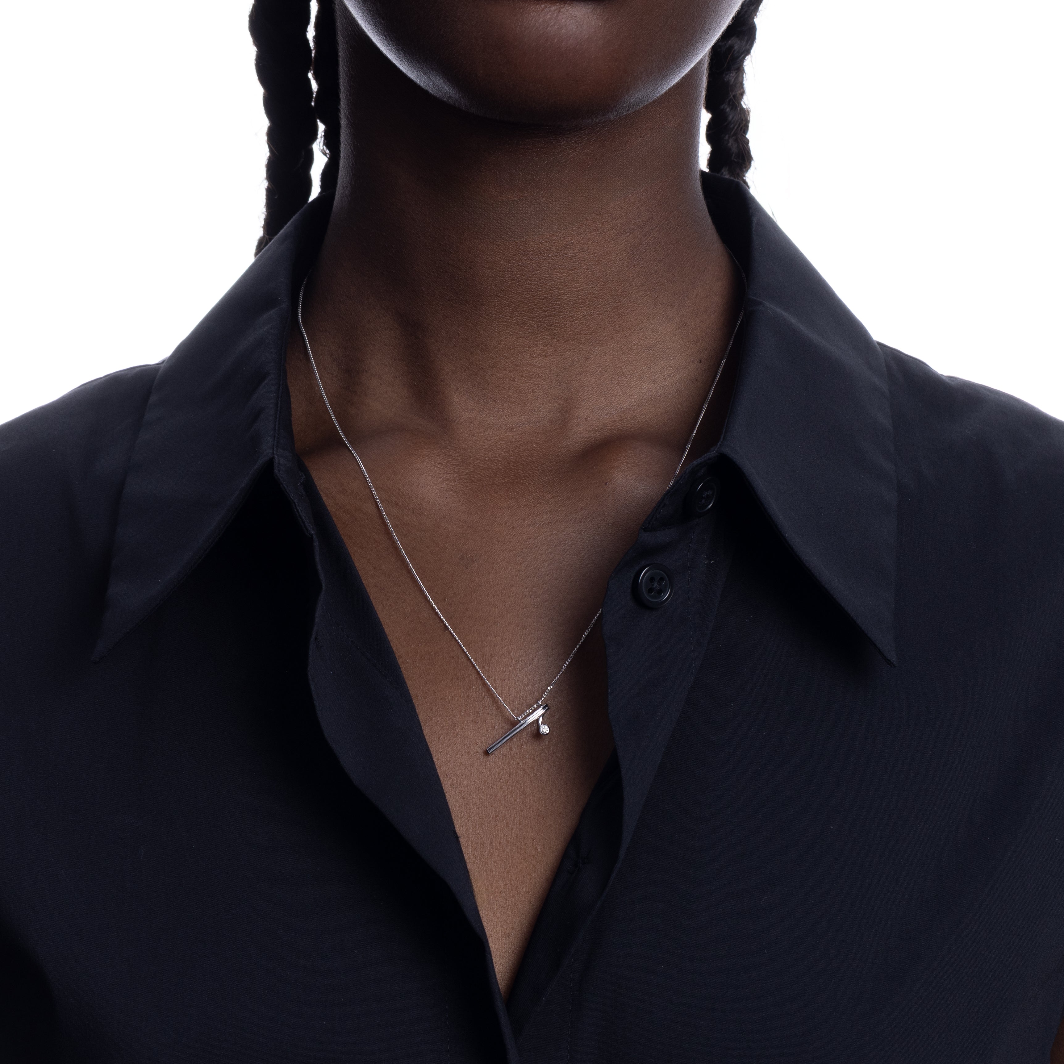 DROSERA Diamond Short Bar Necklace