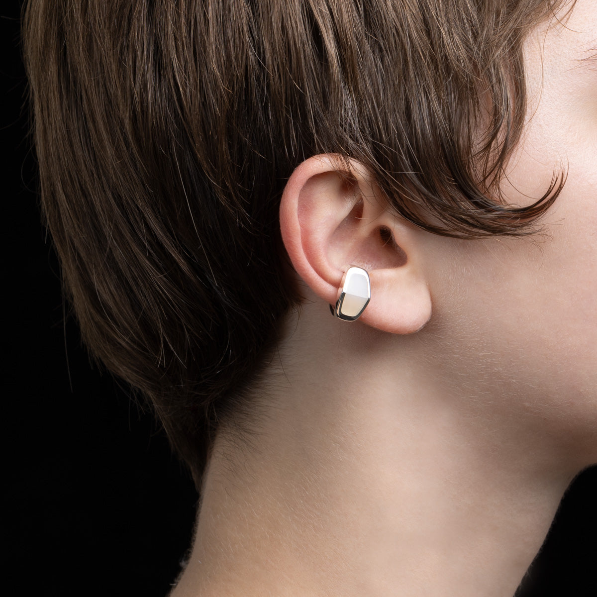 EQUINOX-Pyramid White Agate Ear Cuff