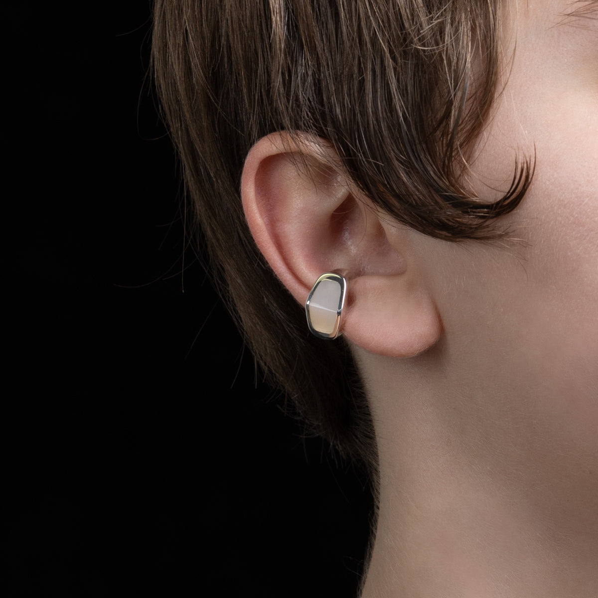 EQUINOX-Pyramid White Agate Ear Cuff