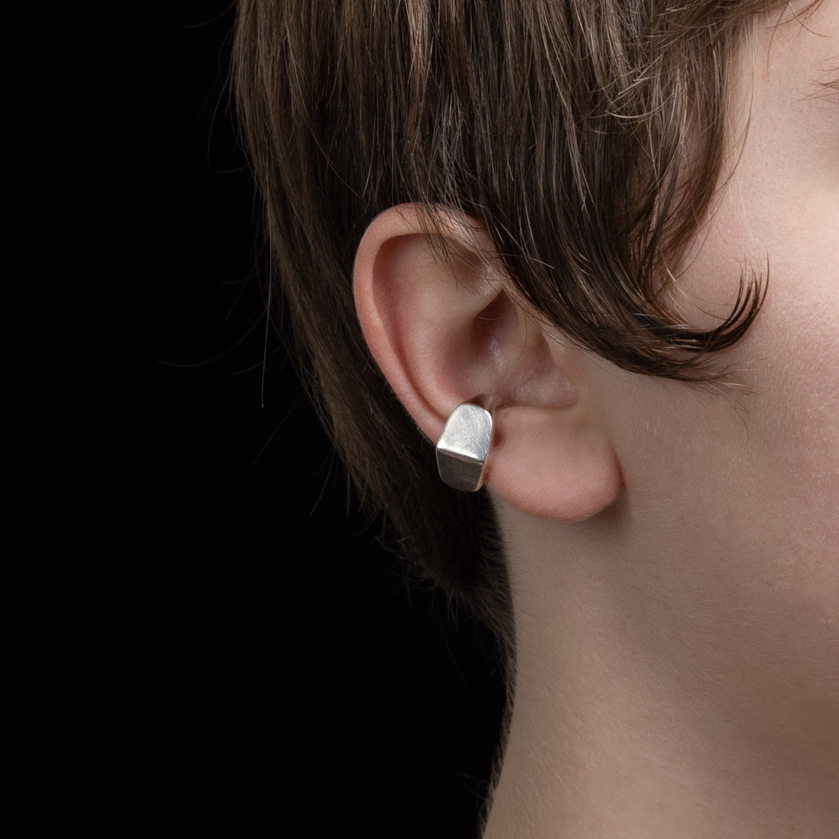 EQUINOX-Pyramid Ear Cuff