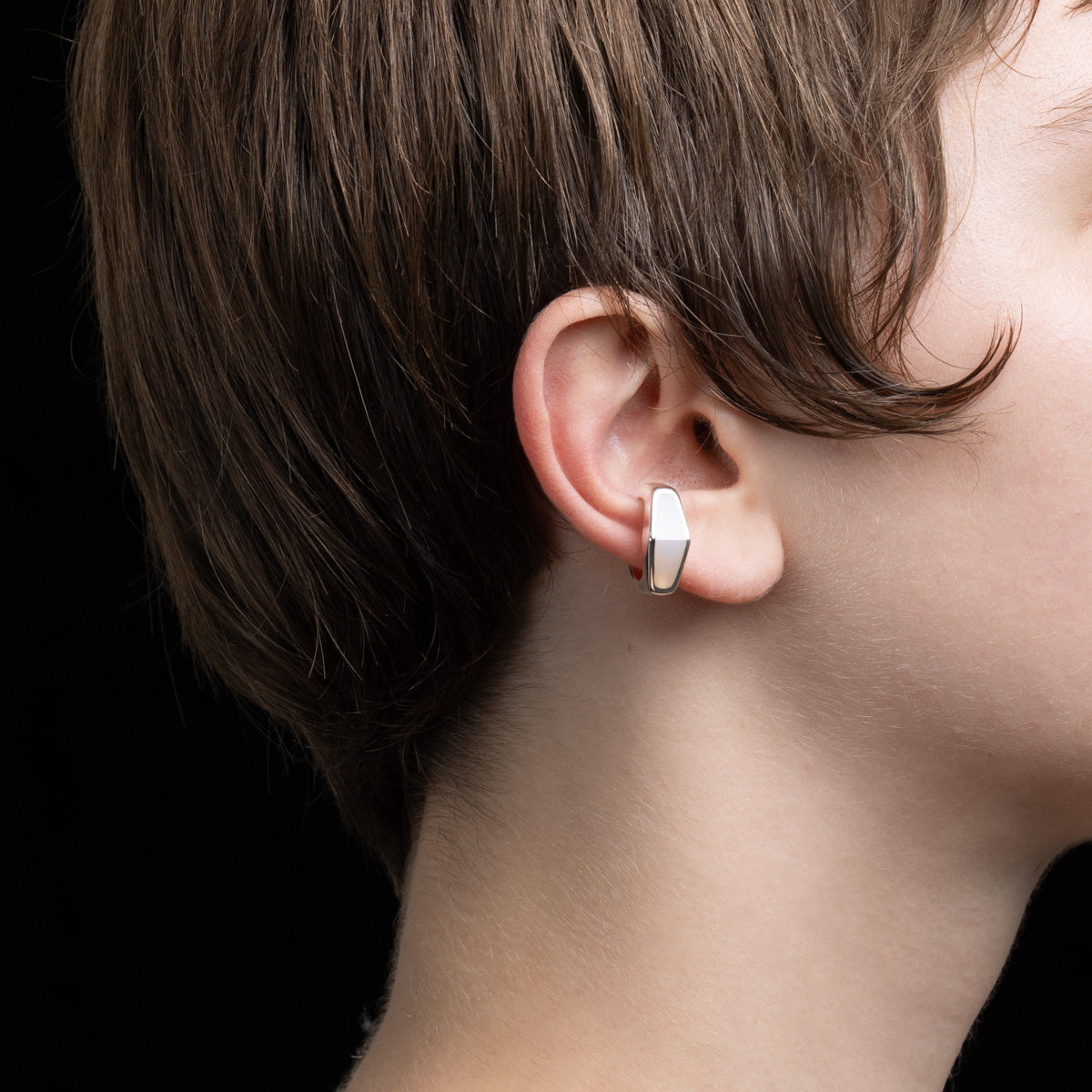 EQUINOX-Pyramid White Agate Ear Cuff