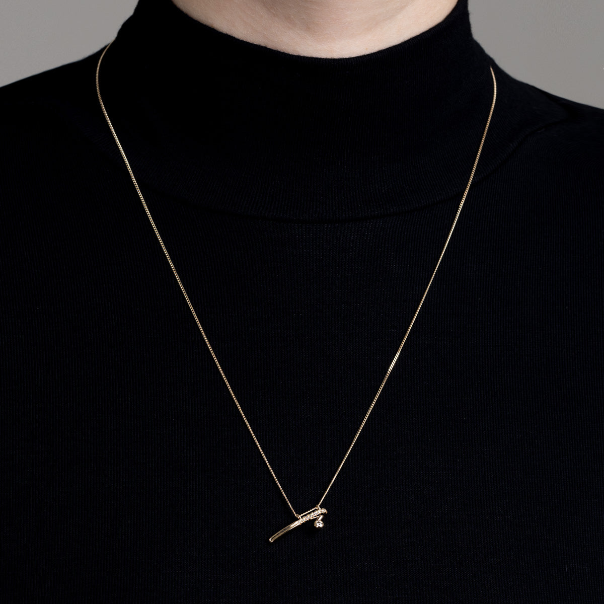 DROSERA Diamond Short Bar Necklace
