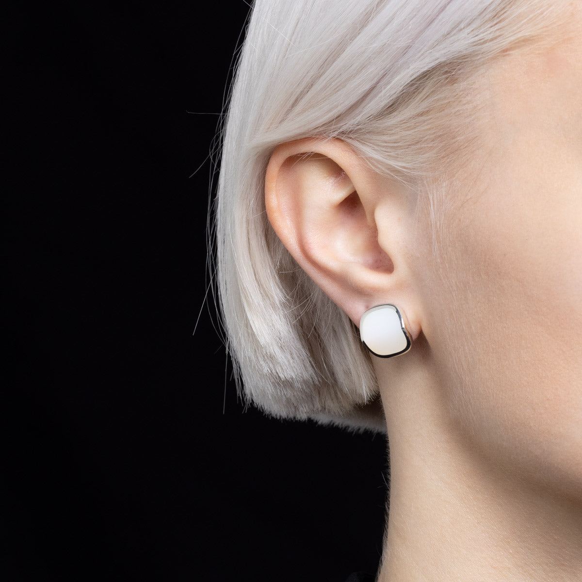 EQUINOX-Pyramid White Agate Earring