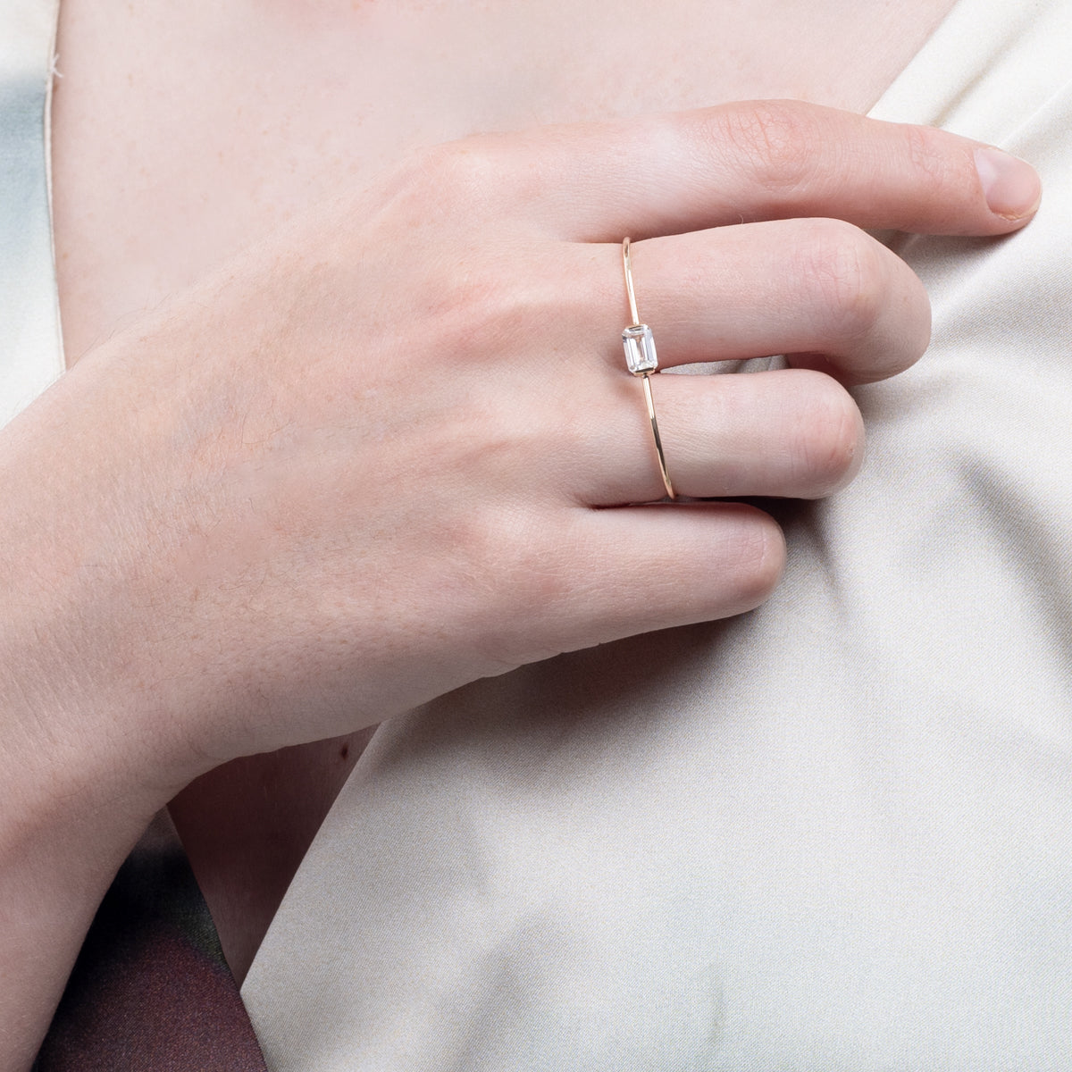 BIRD OF PARADISE White Topaz Double Finger Ring