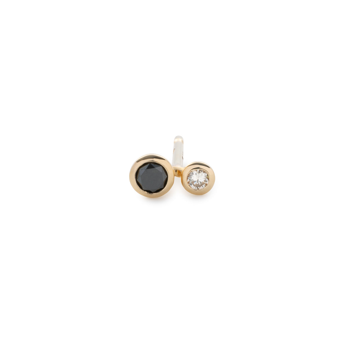 DROSERA Black Diamond and Diamond Stud Earring