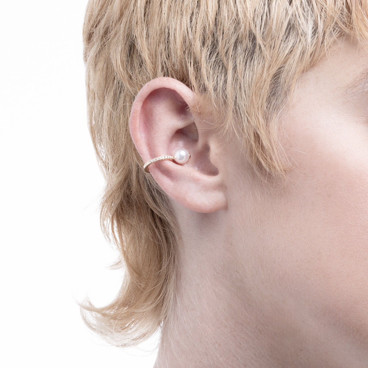 DROSERA Diamond Akoya Pearl Ear Cuff