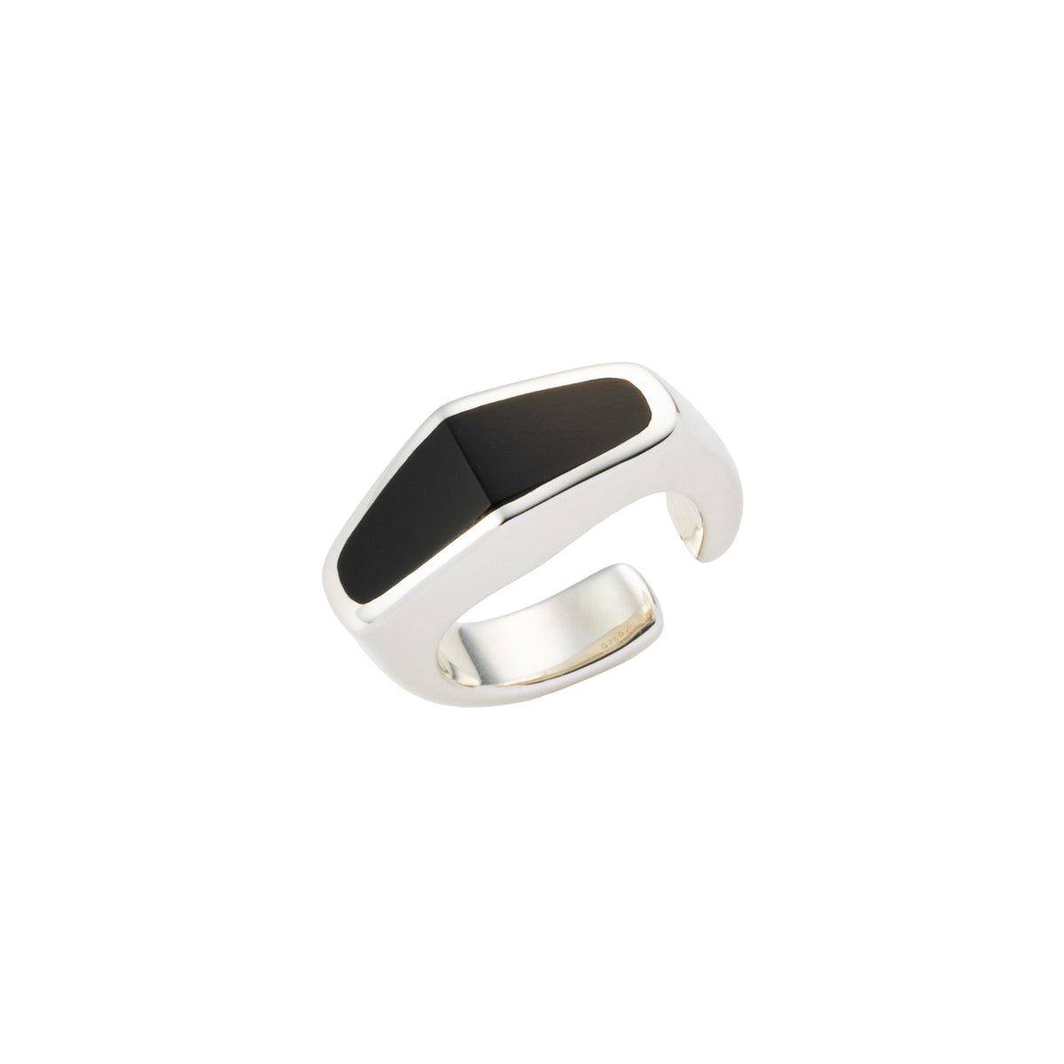 EQUINOX-Pyramid Onyx Ear Cuff