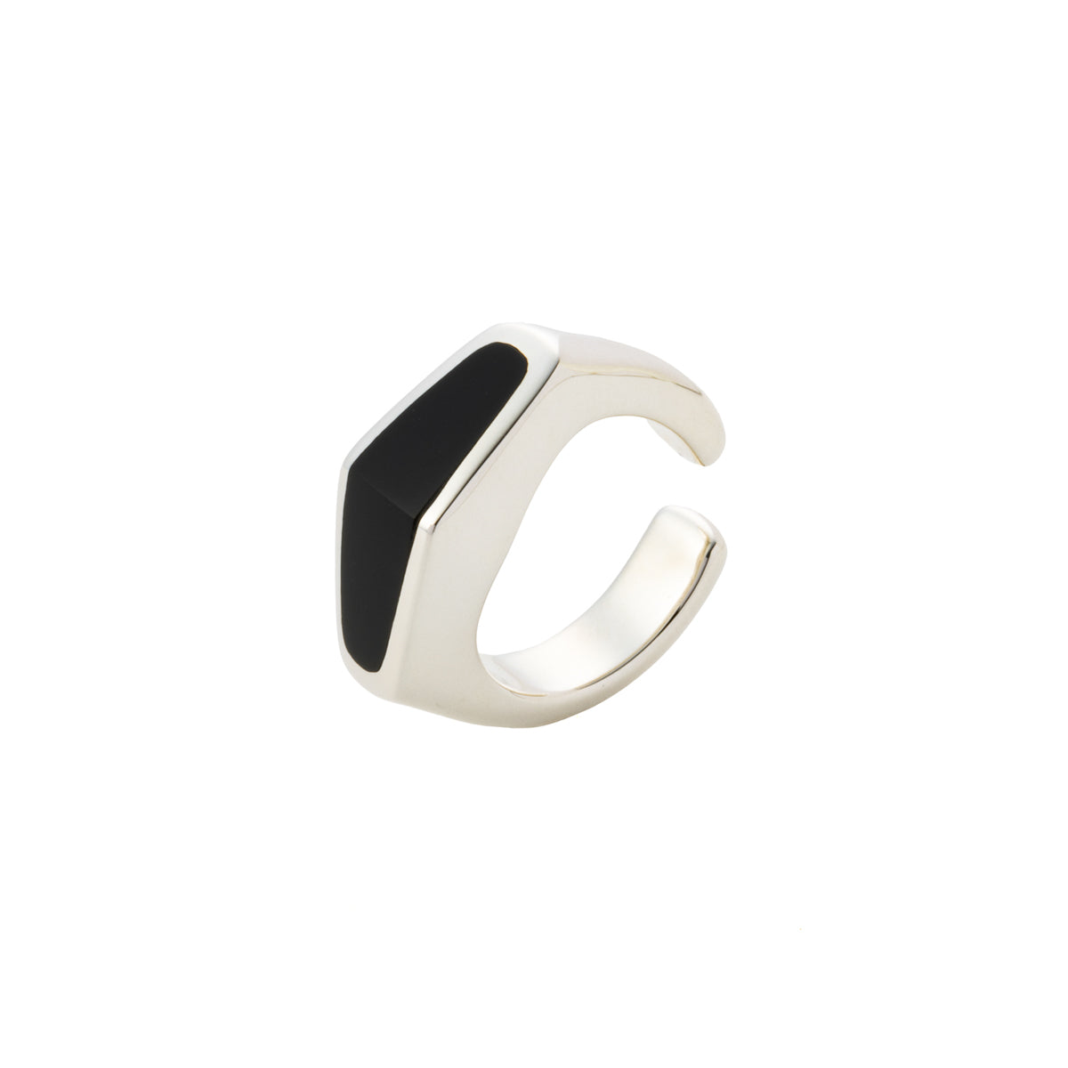 EQUINOX-Pyramid Onyx Ear Cuff