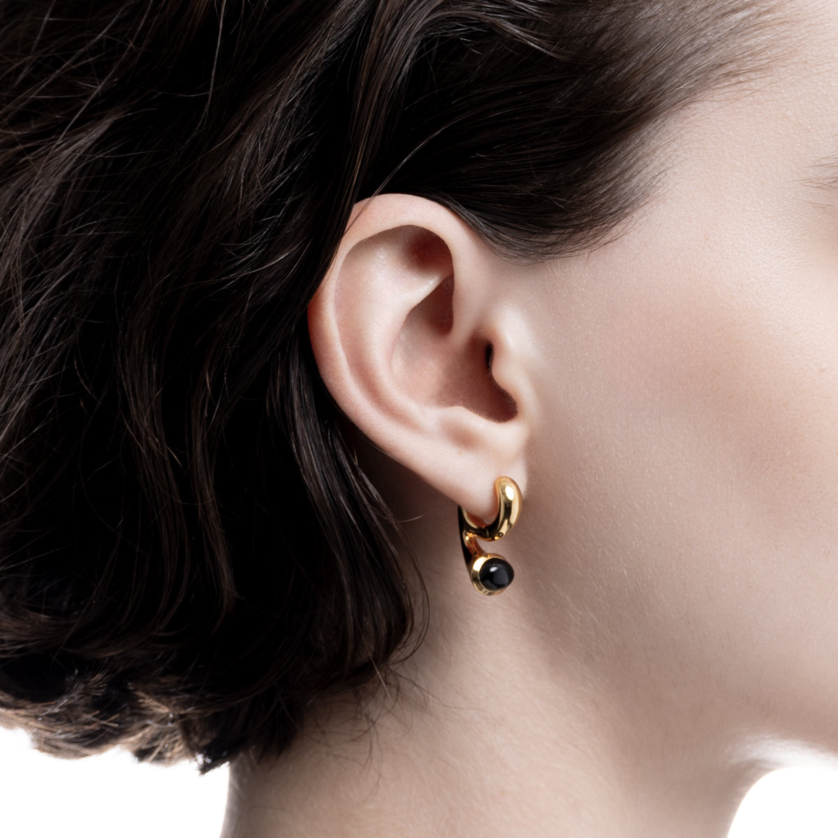 PARAKEET Cabochon Onyx Earring Gold Plated