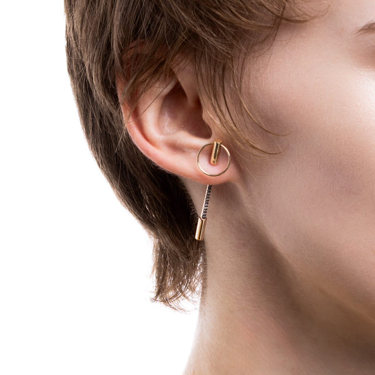 PUNCTURE Back Spear Diamond Earring Black Ruthenium Plated