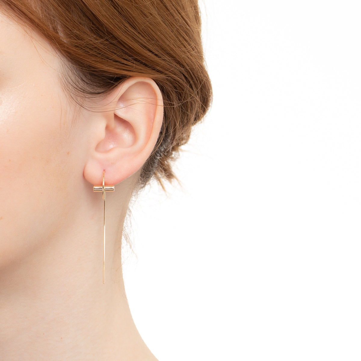 【Made-To-Order】INDÚSTRIA Coil Arrow Earring White and Black Diamond