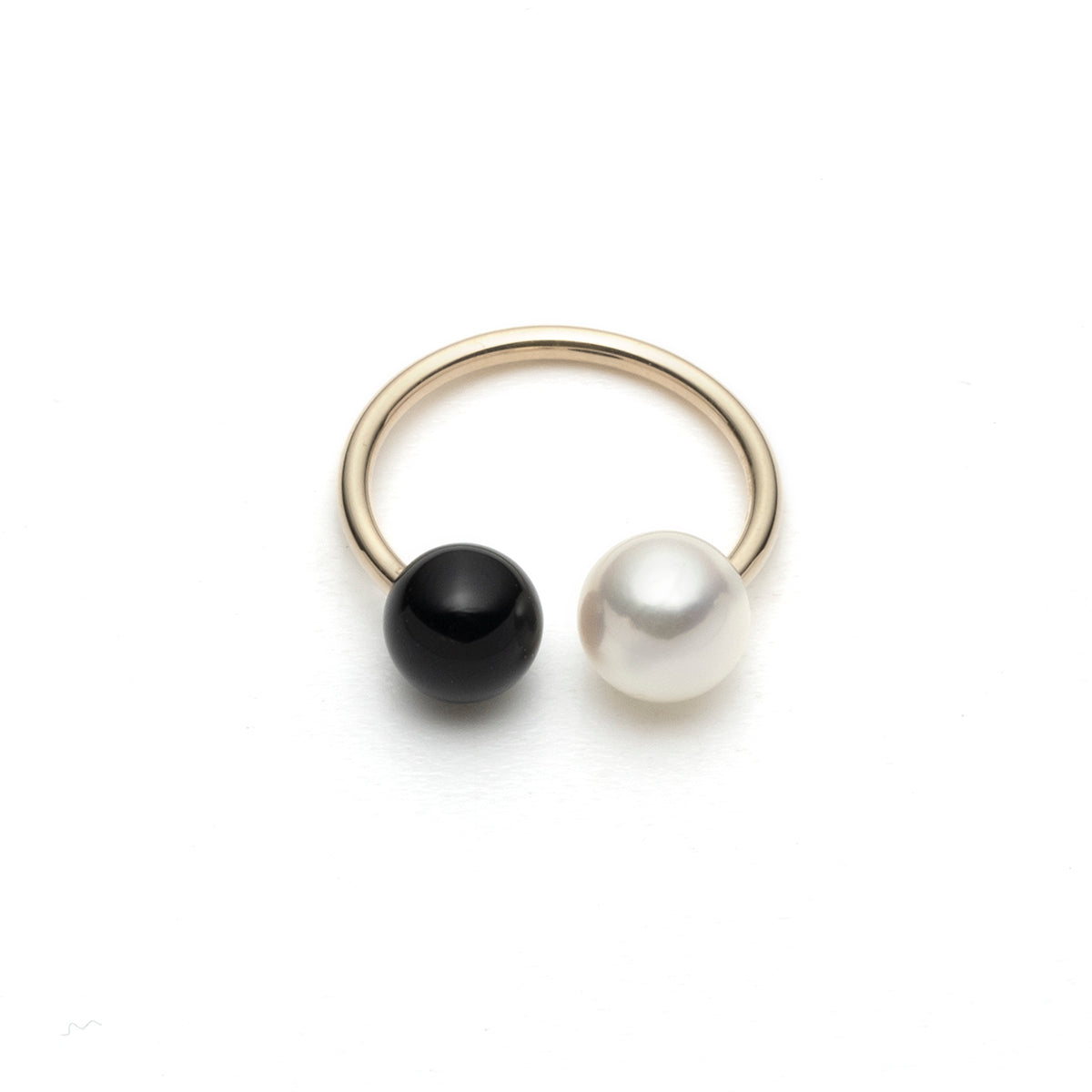 Onyx Akoya Pearl Ear Cuff Small size