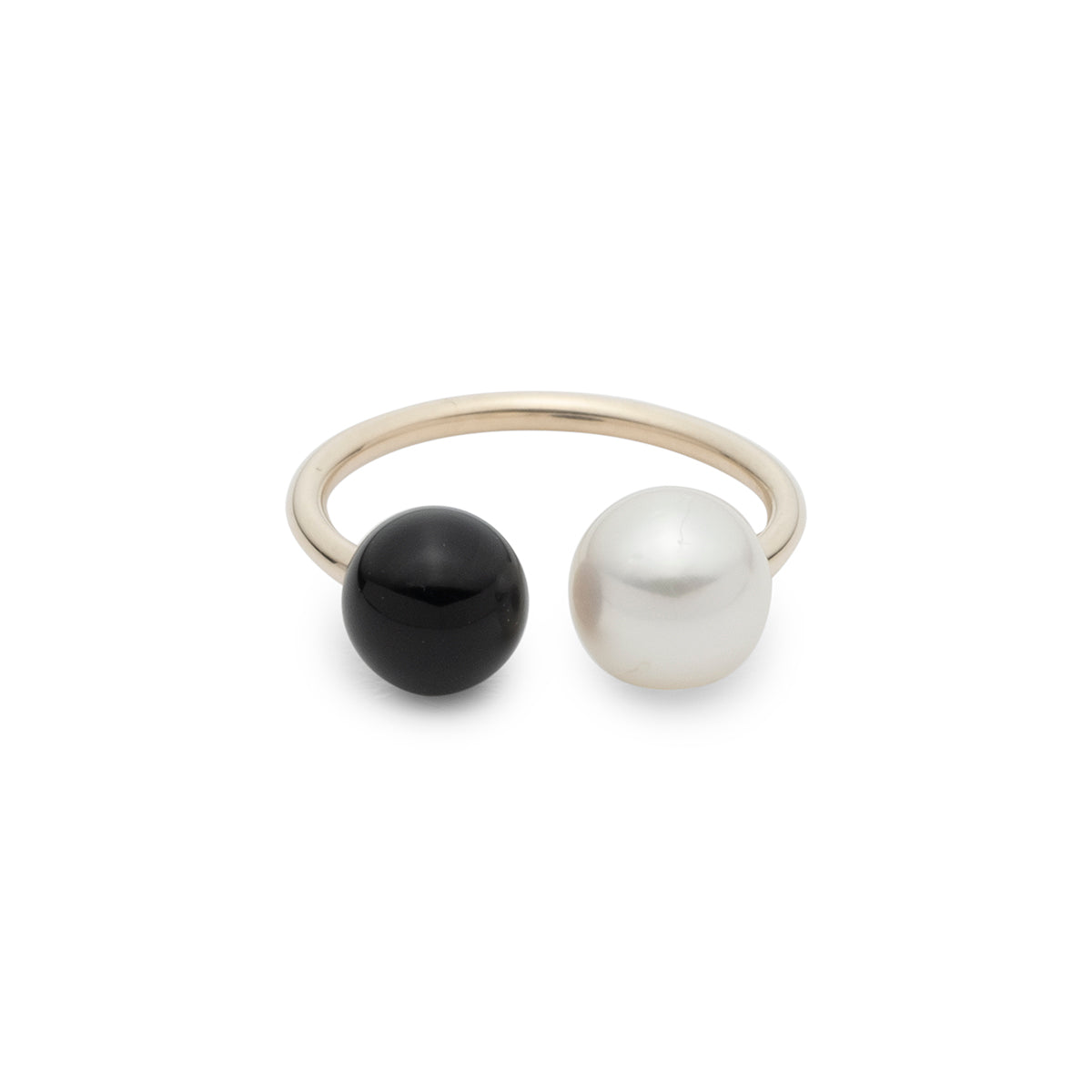 Onyx Akoya Pearl Ear Cuff Small size