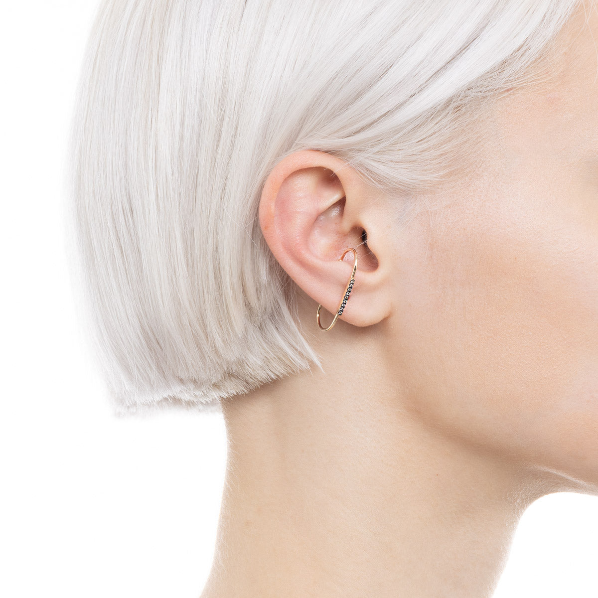 MIRÓ Diamond Ear Cuff Medium size Black Ruthenium Plated