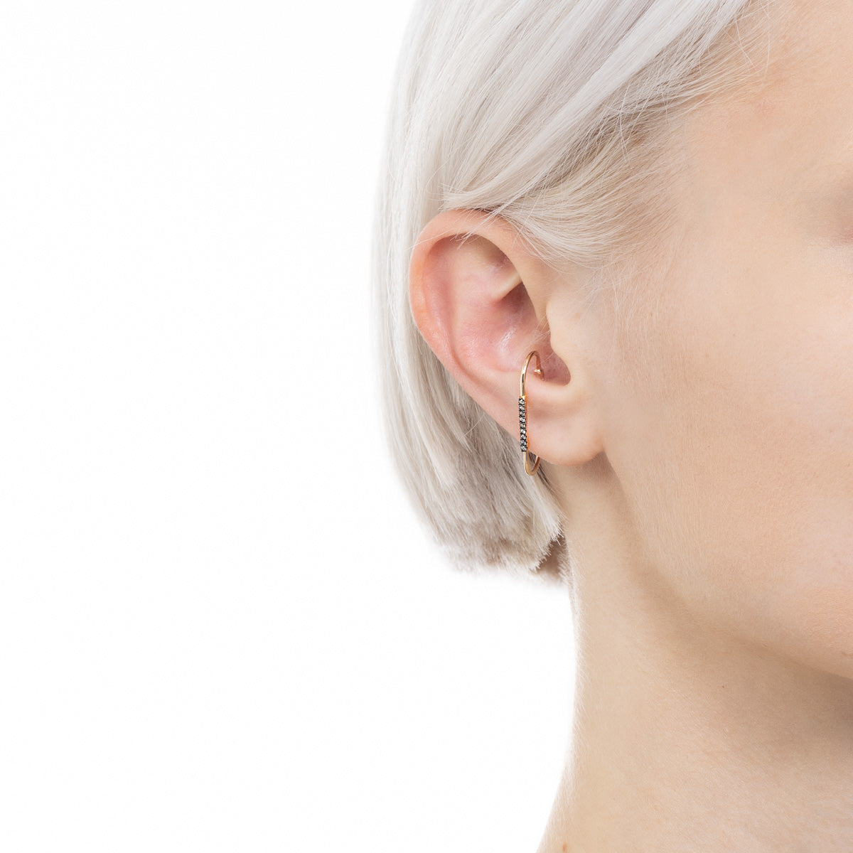 MIRÓ Diamond Ear Cuff Medium size Black Ruthenium Plated
