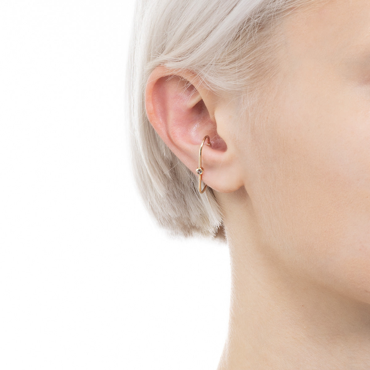 MIRÓ Diamond Ear Cuff Medium size