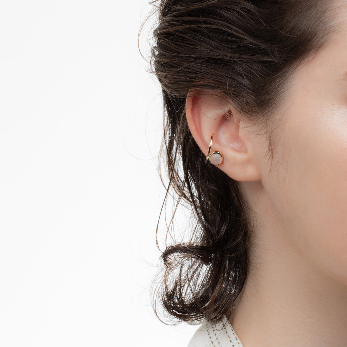 BIRD OF PARADISE Ear Cuff w/ Cabochon Moonstone