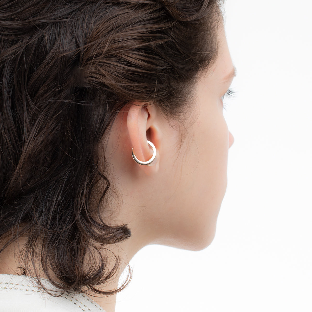 BIRD OF PARADISE Ear Cuff w/ Cabochon Moonstone