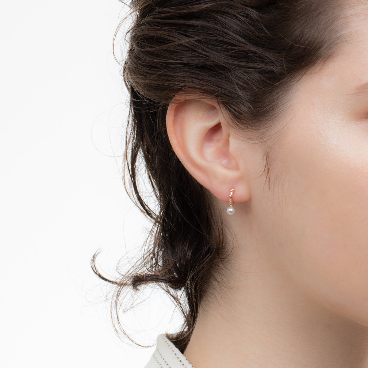 SEA ANEMONE Pearl Huggie Hoop Earring Extra Small size