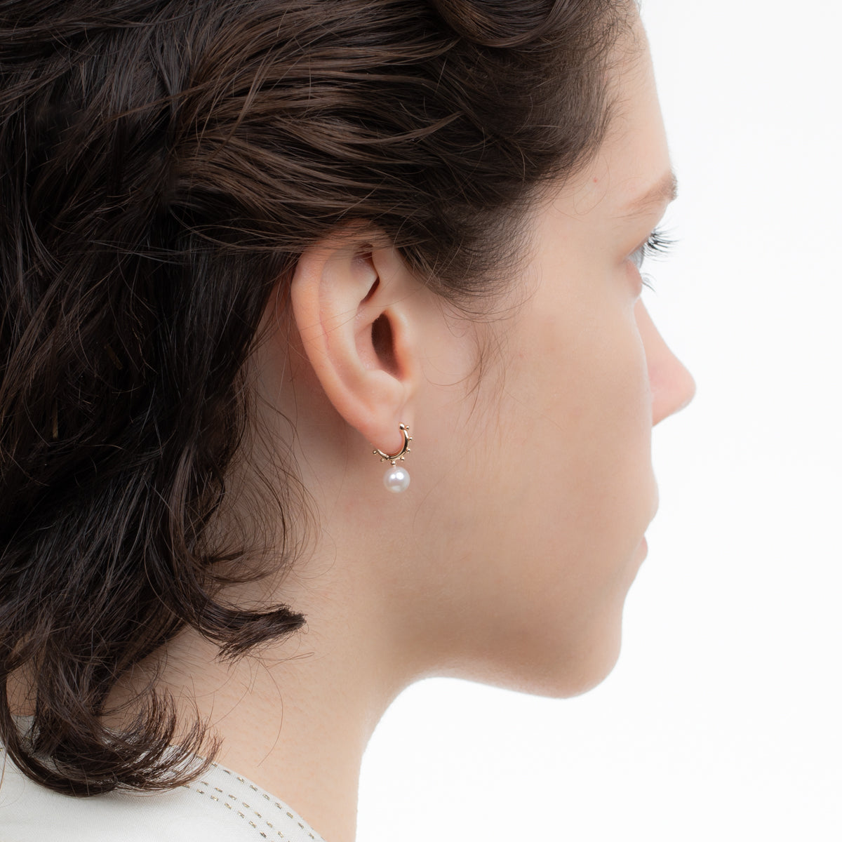 SEA ANEMONE Pearl Huggie Hoop Earring Small size
