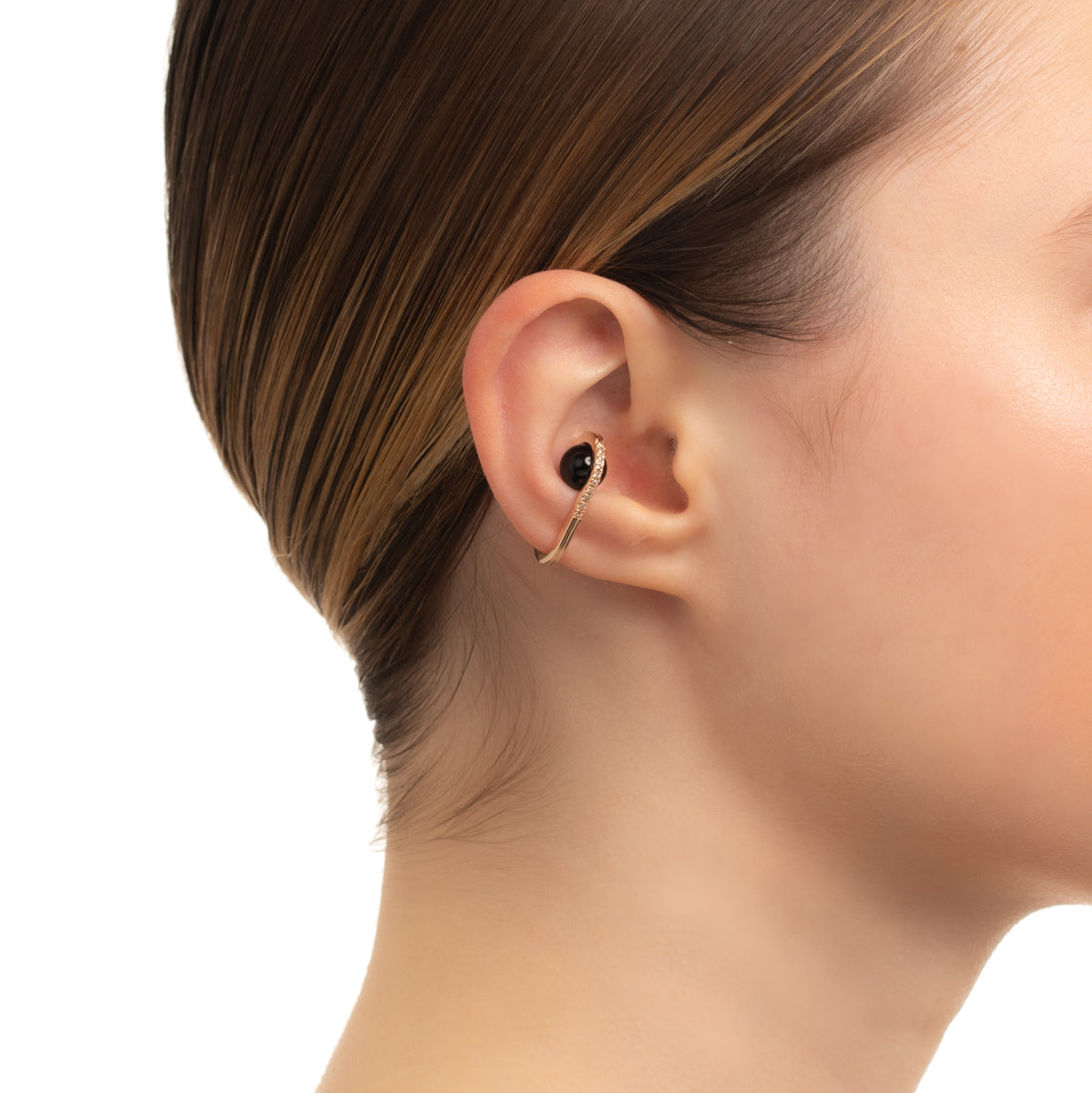 BELUGA Onyx Diamond Ear Cuff