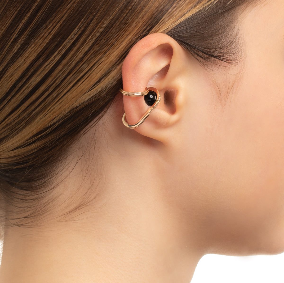BELUGA Onyx Diamond Ear Cuff