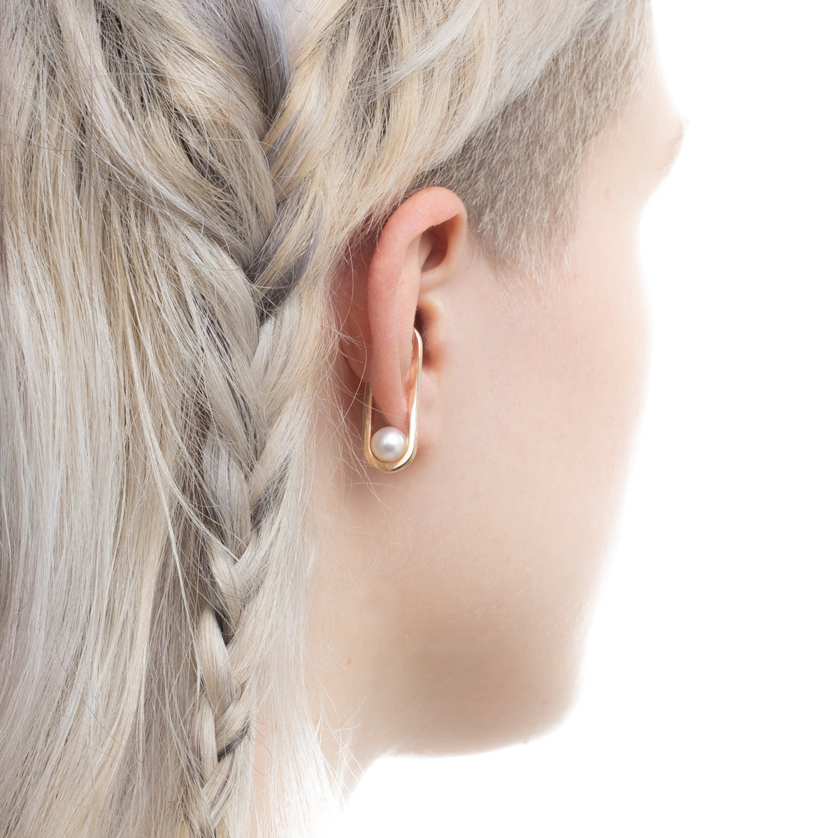 BELUGA Pearl Ear Cuff