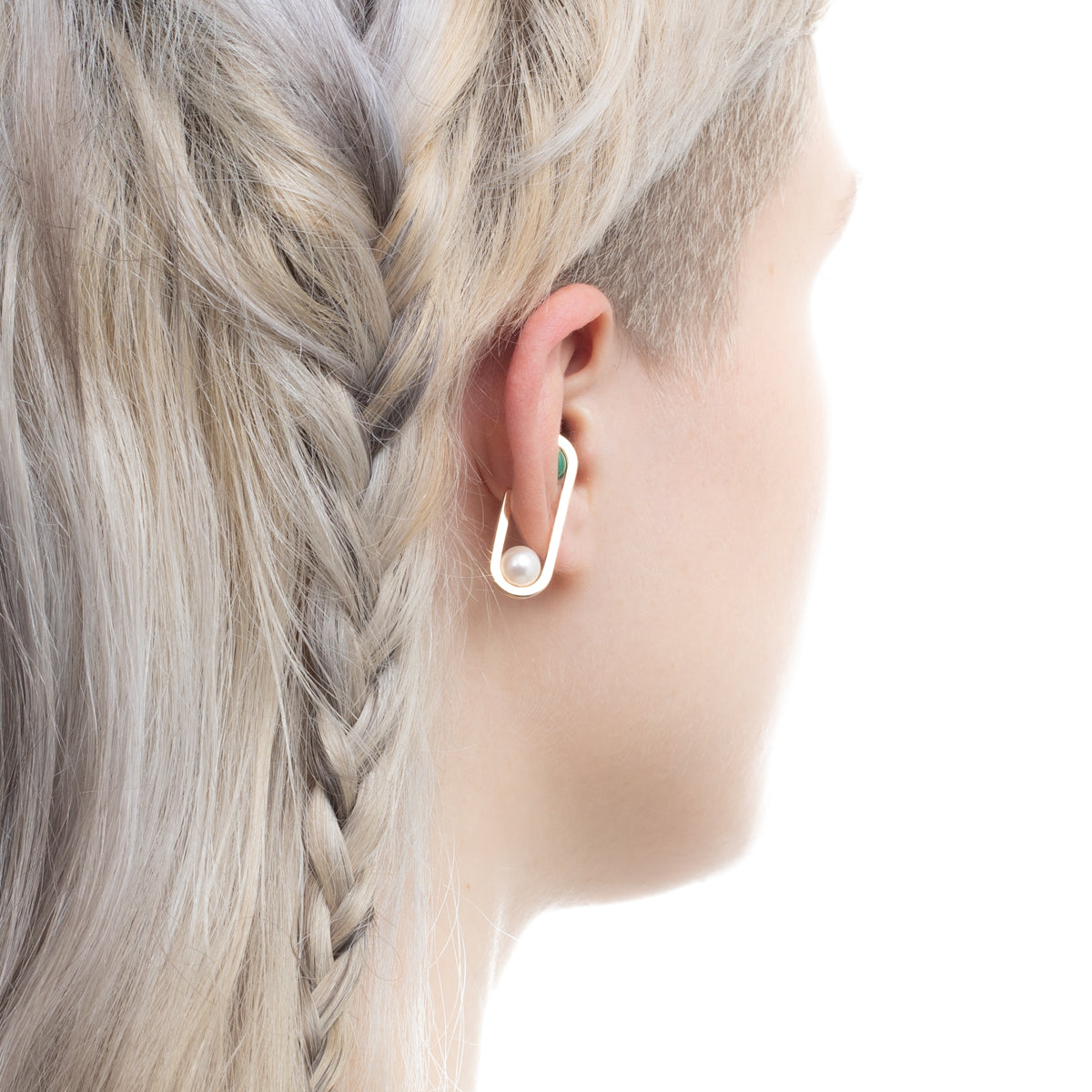 BELUGA Malachite Pearl Ear Cuff