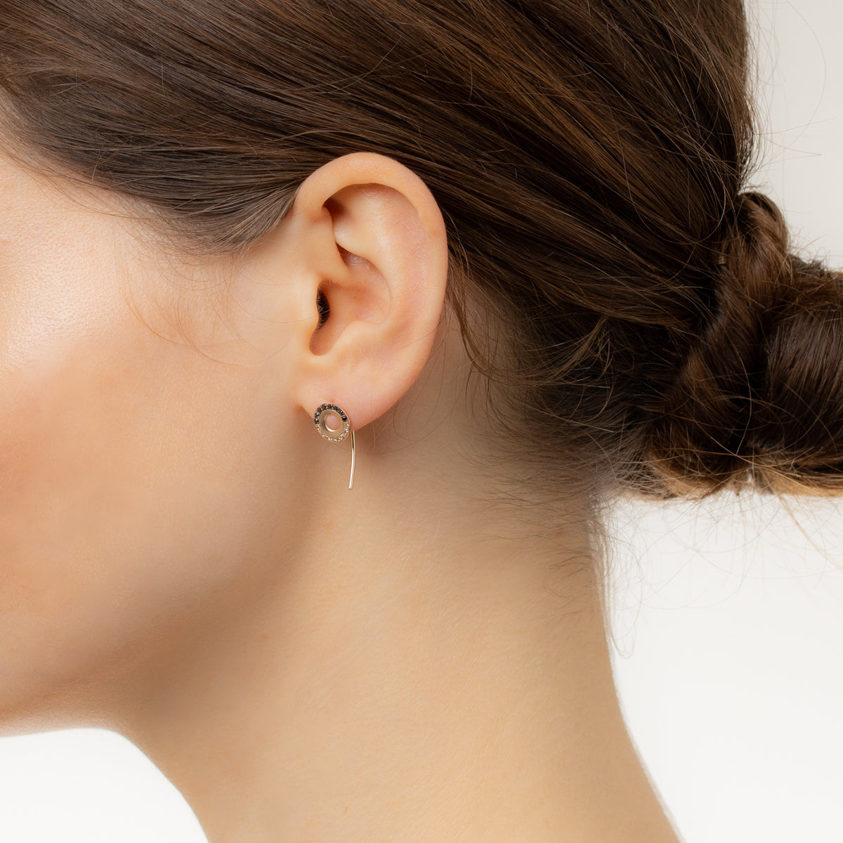 WHEEL OF FORTUNE White and Black Diamond Short Arrow Earring