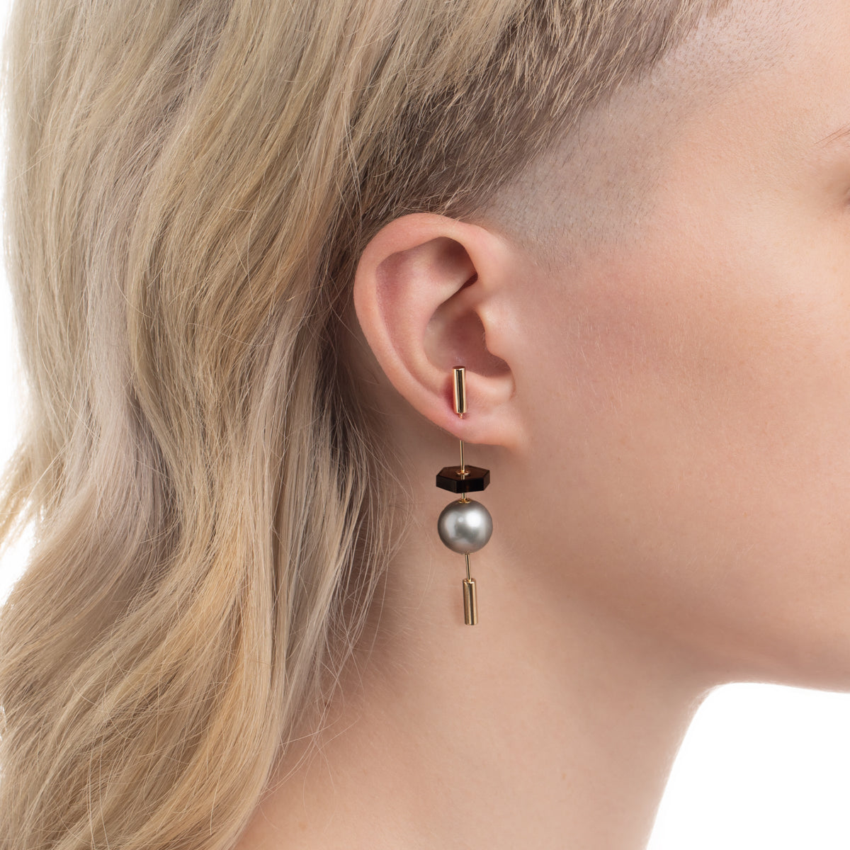 SPEAR Earring, Pearl & Rutile