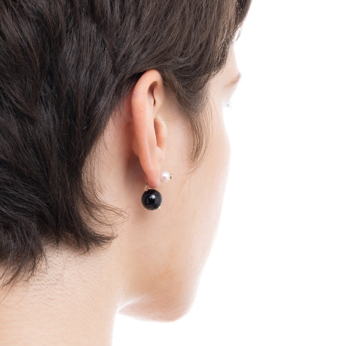 BELUGA Diamond Pearl Earring with Onyx Backing