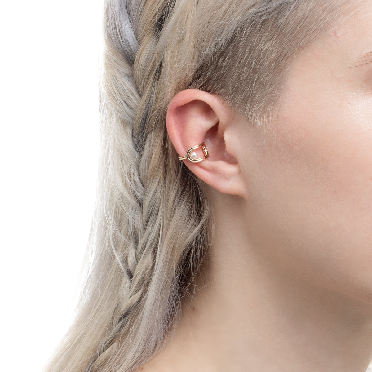 BELUGA Pearl Ear Cuff