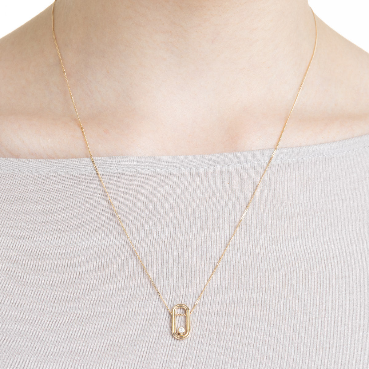 BELUGA Oblong Diamond Necklace
