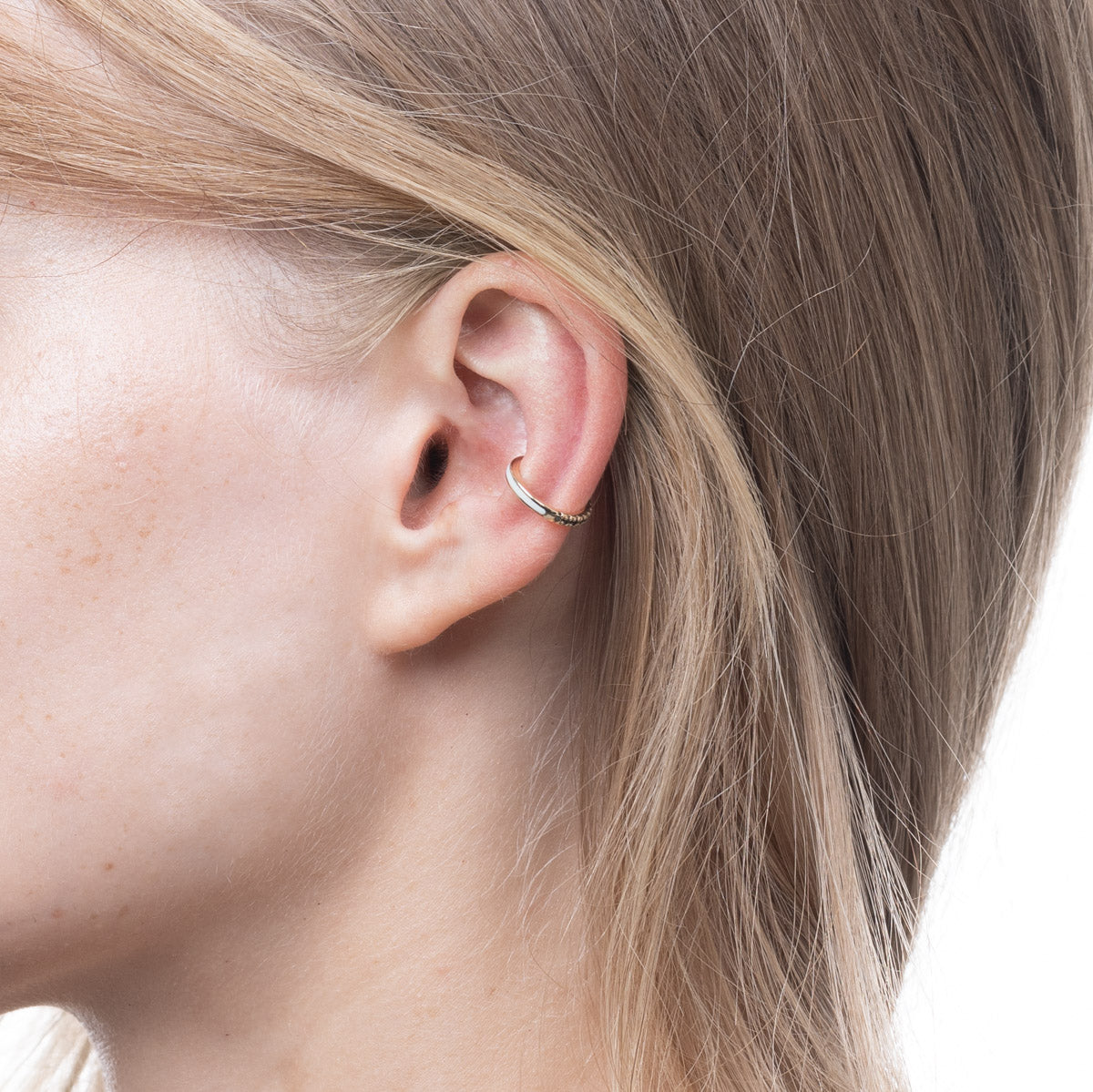 BIRD OF PARADISE Black Diamond Ear Cuff in Ivory White