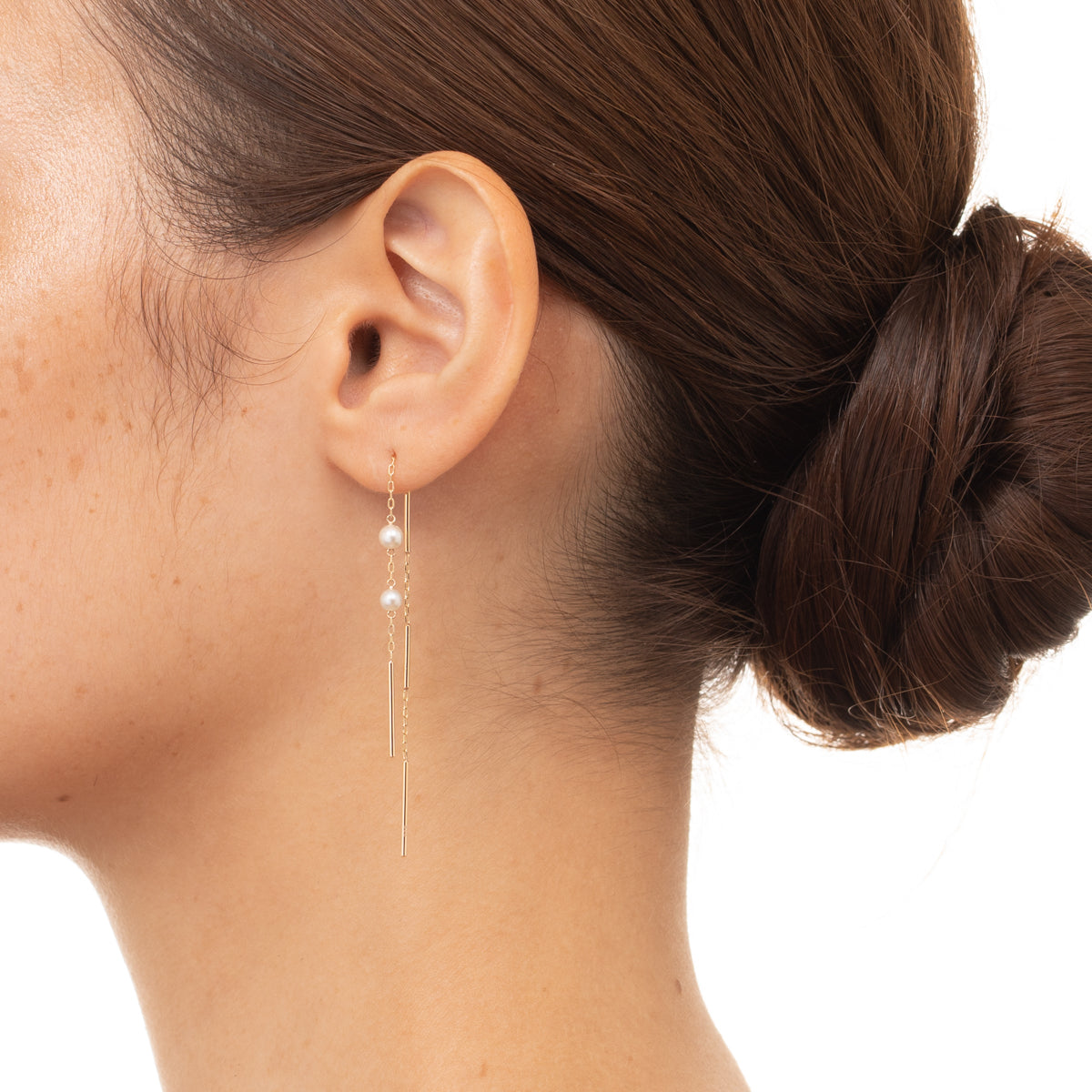 ALL ABOUT BASICS Toggle Pearl Chain Earring