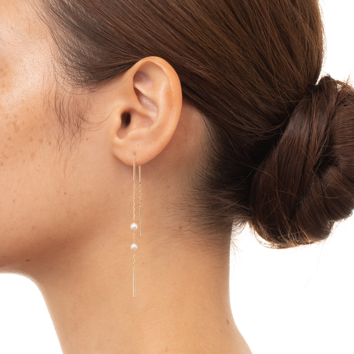 ALL ABOUT BASICS Toggle Pearl Chain Earring