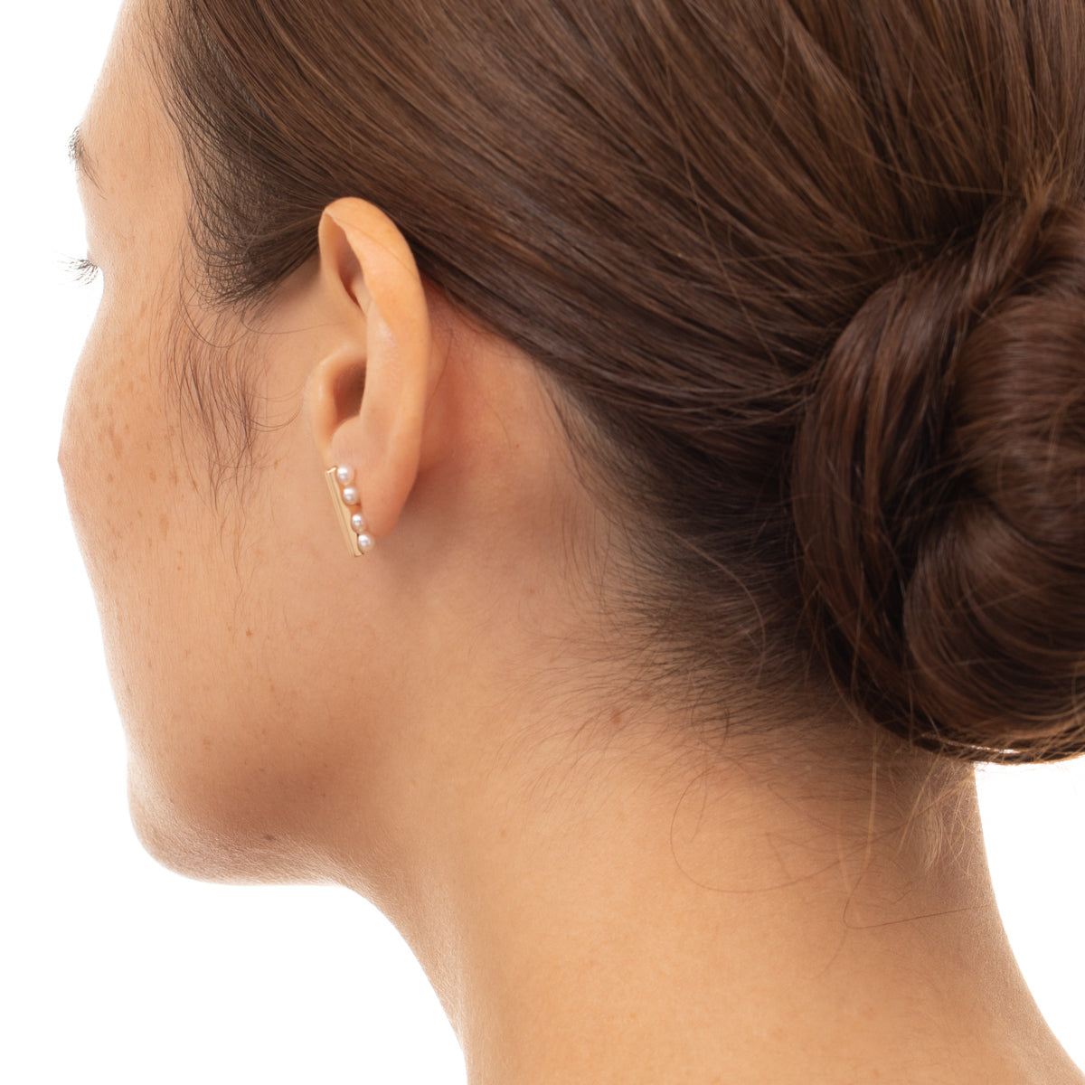 BELUGA Pearl Earring