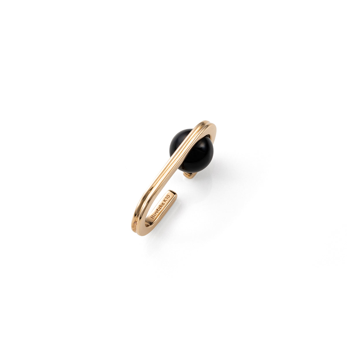 BELUGA Onyx Ear Cuff