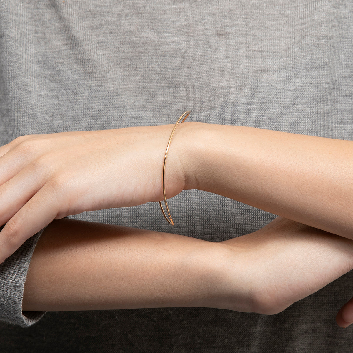 ALL ABOUT BASICS Pointed Oval Bangle