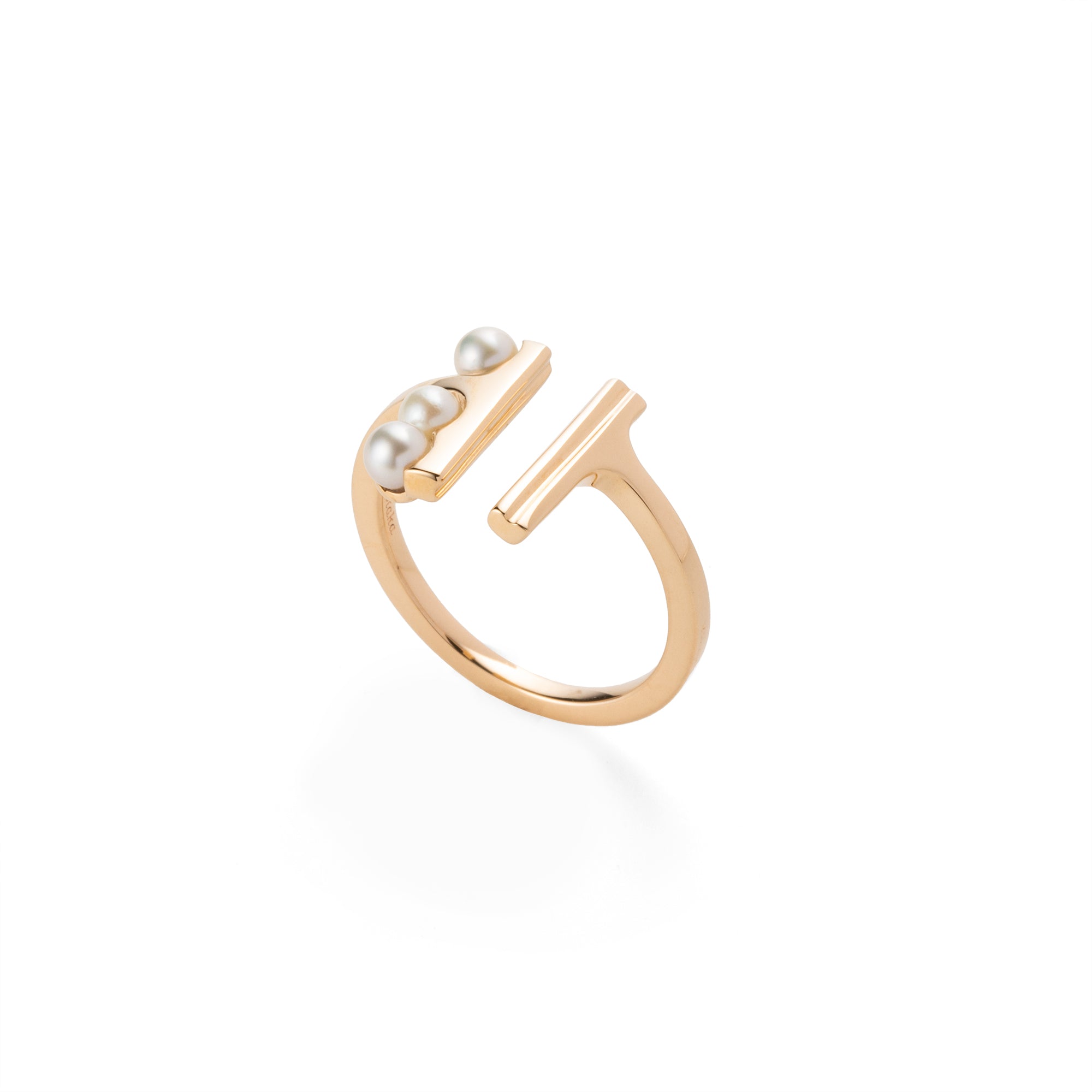 BELUGA Pearl Cuff Ring