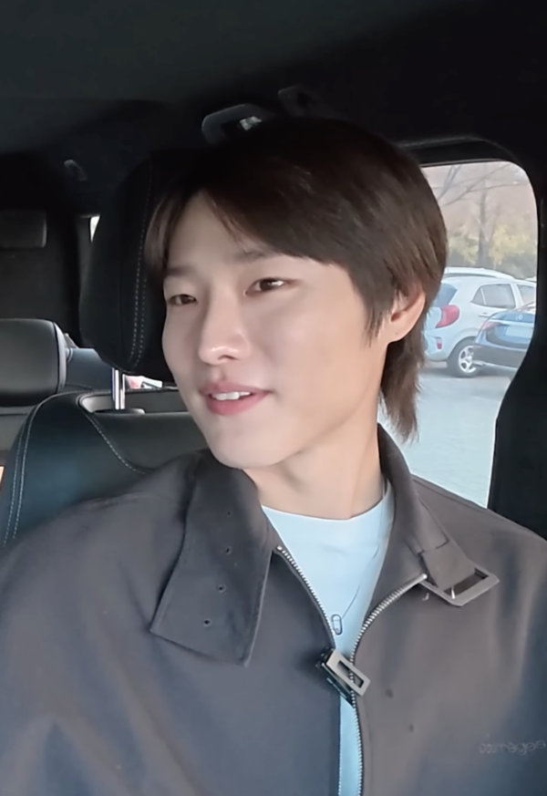 WOODZ / BELUGA Necklace