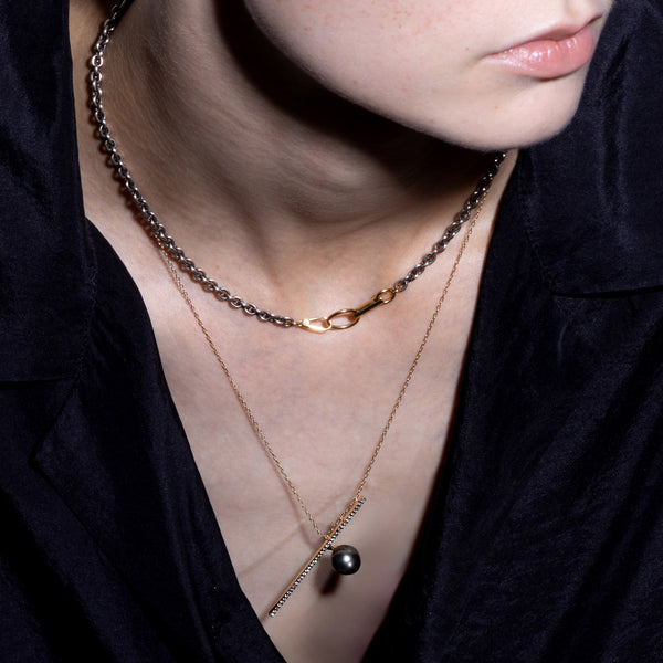 【Made-To-Order】"Drosera"  Diamond Tahiti Pearl Long Bar Necklace (Black Ruthenium Plated)