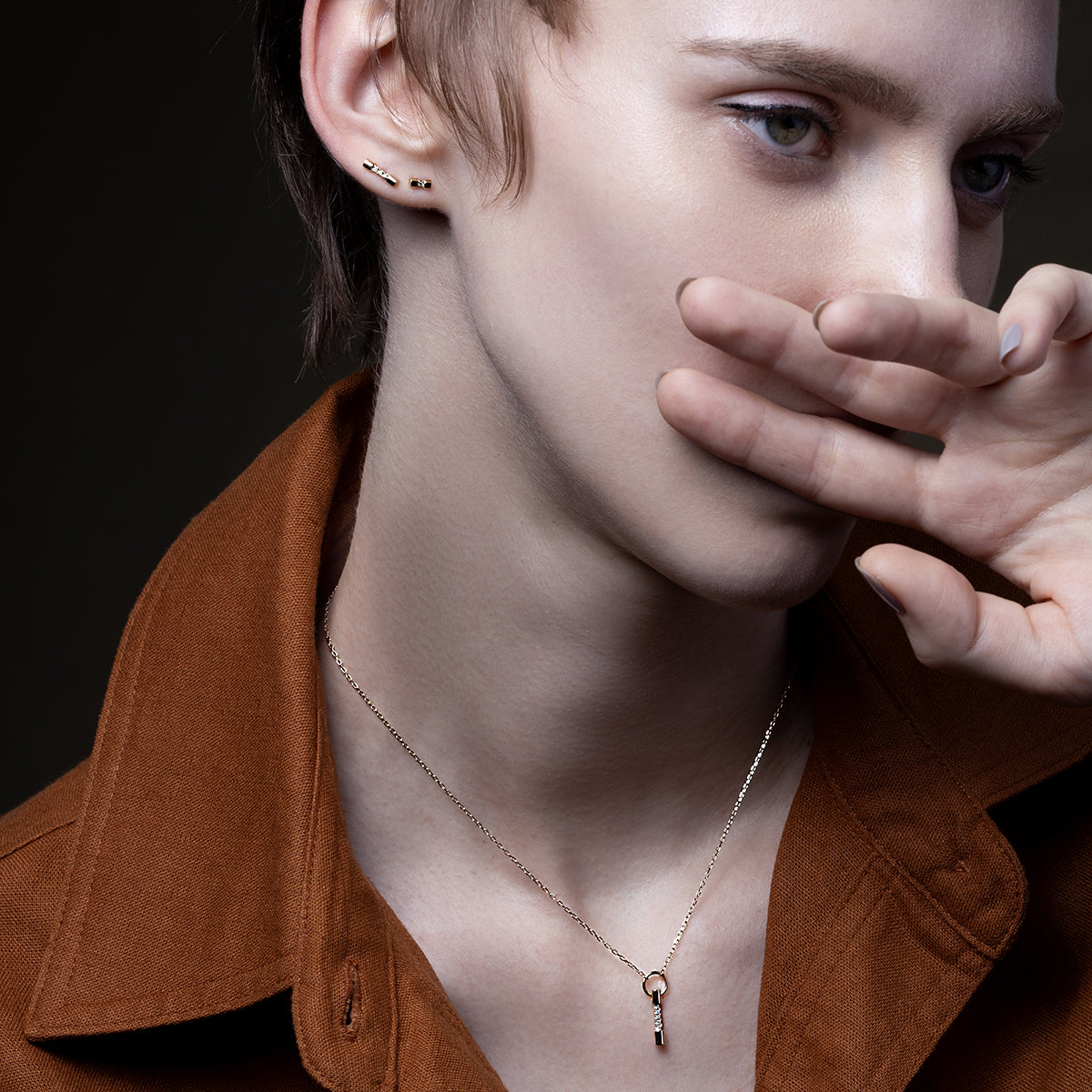 HOLIDAY GIFT SET PUNCTURE Necklace