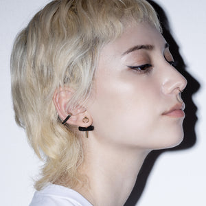 【Special Recommendation】ANTHRACITE Door Knocker SPEAR Earring