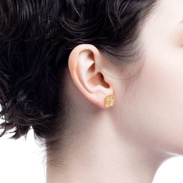 【Available from March 5】BIRD OF PARADISE Naked Square Stone Stud Earring, Lemon Quartz