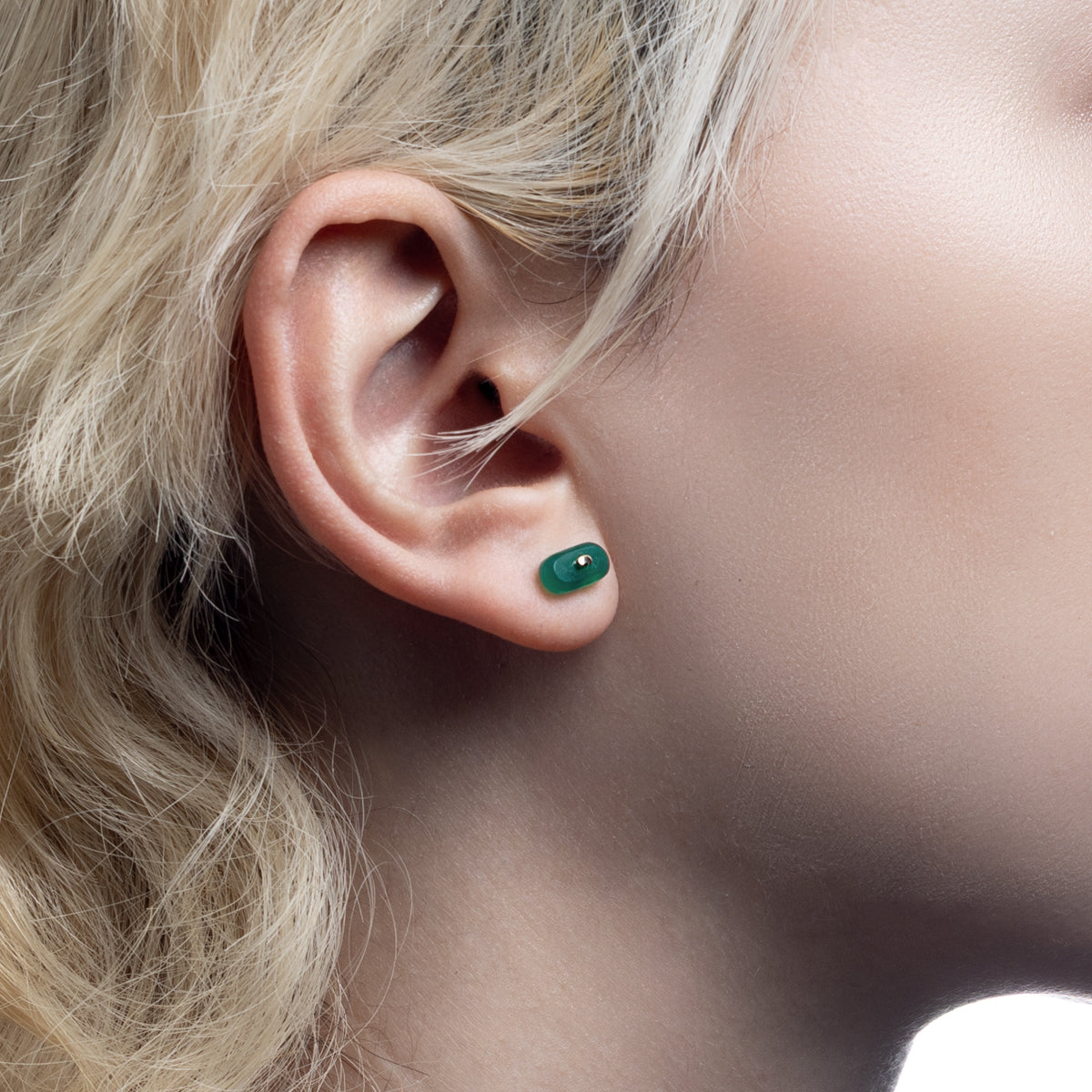 BIRD OF PARADISE Oblong Bird's Eye  Earring, Green Agate Quartz
