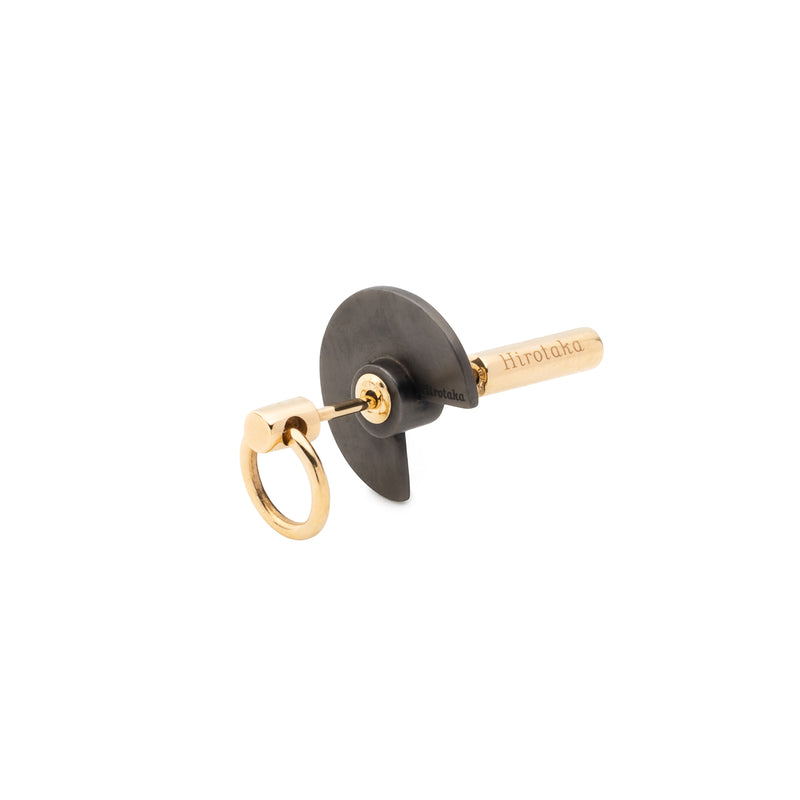 SPEAR Door Knocker Earring Small size, Black Bird Disk