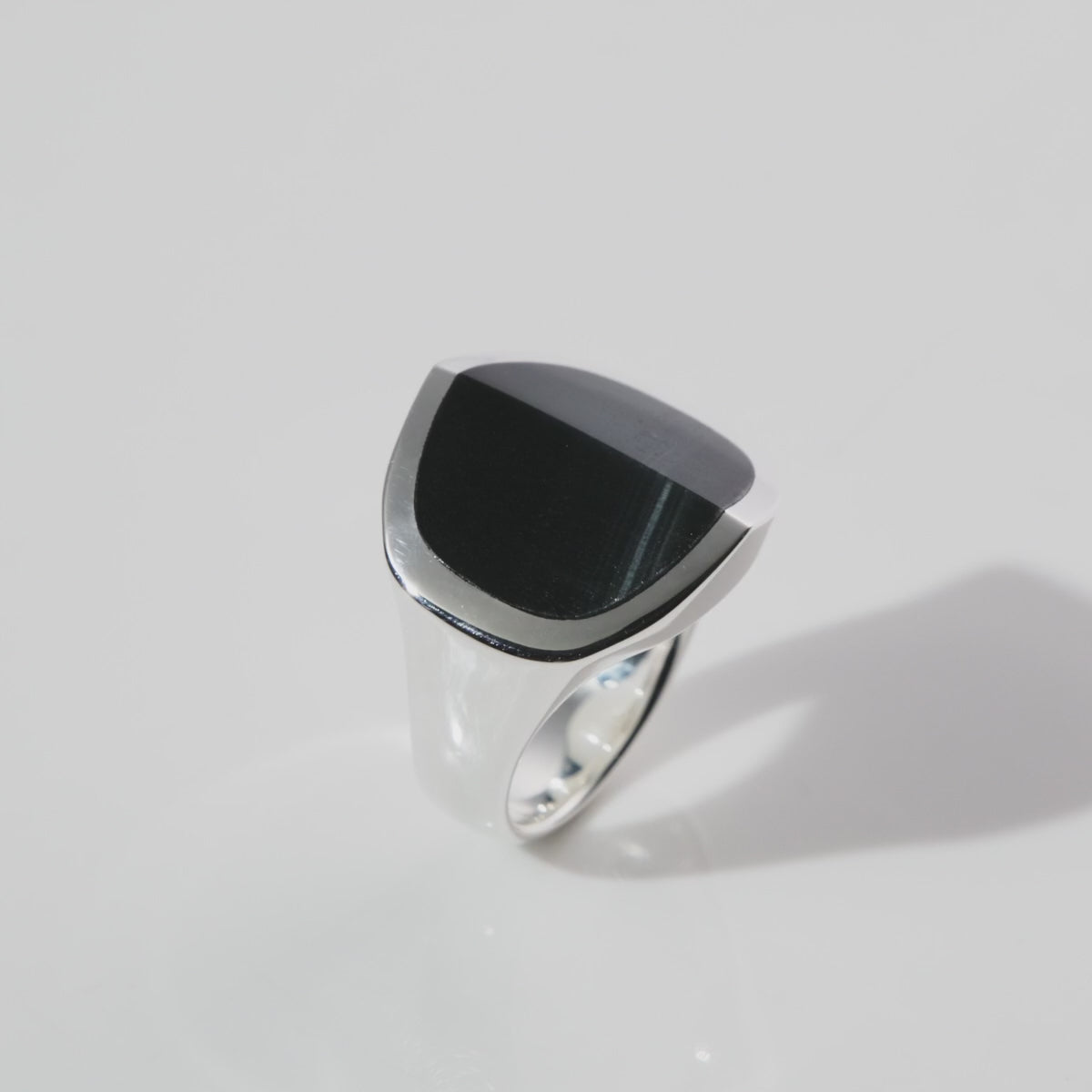 EQUINOX-Pyramid Blue Tiger's eye Ring Medium size